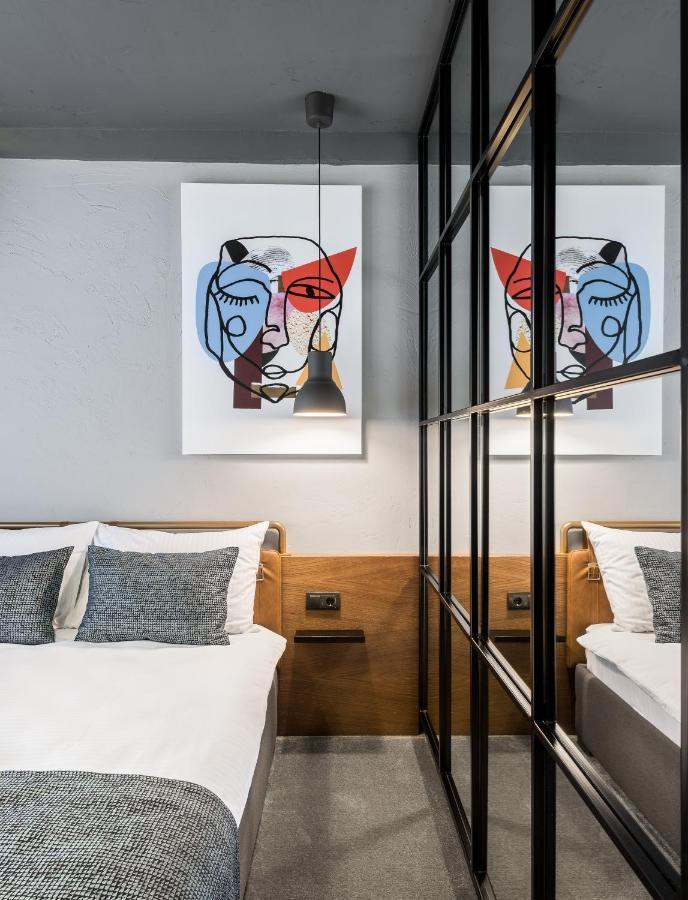 7 Rooms Suites Belgrade Exterior photo